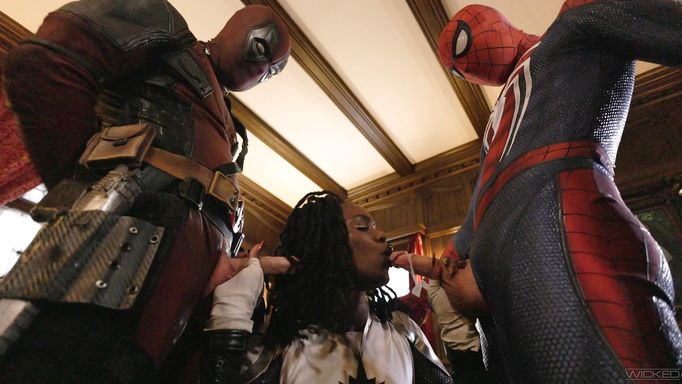 Ebony Cosplayer Fucked By Two Superheroes